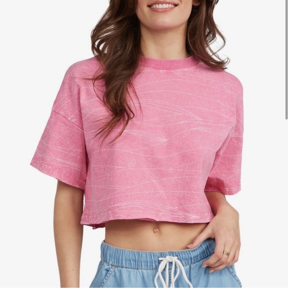 pink cropped roxy t shirt